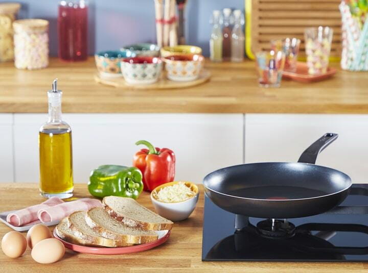 Сковорода Tefal Simply Clean 24 см (B5670453)
