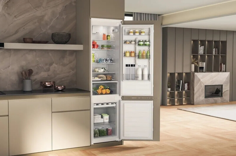 Встраиваемый холодильник Whirlpool WHC20D011B1