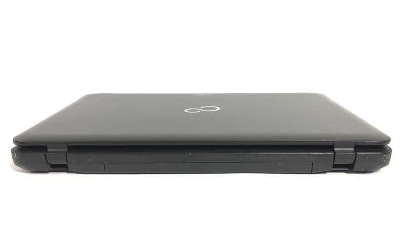 Ноутбук Fujitsu Lifebook A512 / 15.6" (1366х768) / i3-3110M / 8GB / 320GB HDD / Win10Pro - Б/у