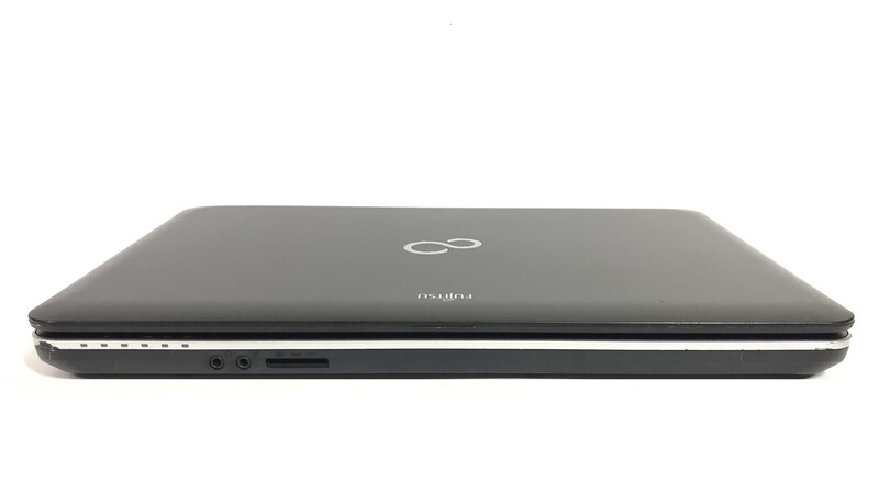 Ноутбук Fujitsu Lifebook A512 / 15.6" (1366х768) / i3-3110M / 8GB / 320GB HDD / Win10Pro - Б/у