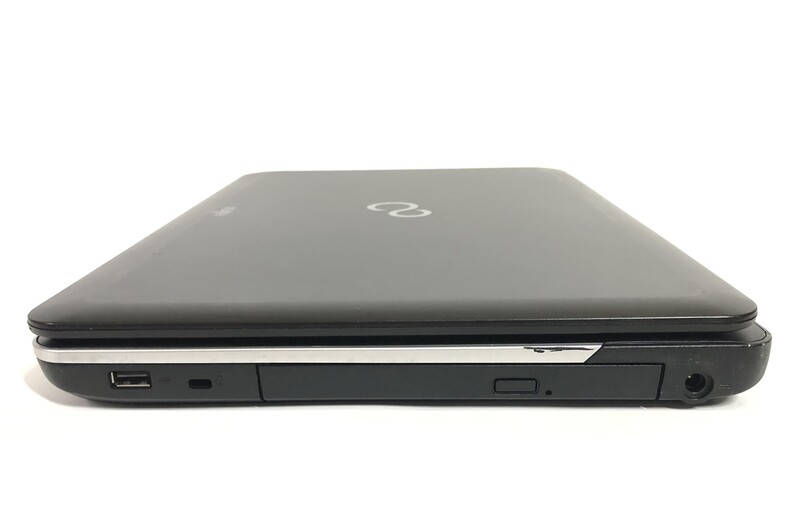 Ноутбук Fujitsu Lifebook A512 / 15.6" (1366х768) / i3-3110M / 8GB / 320GB HDD / Win10Pro - Б/у