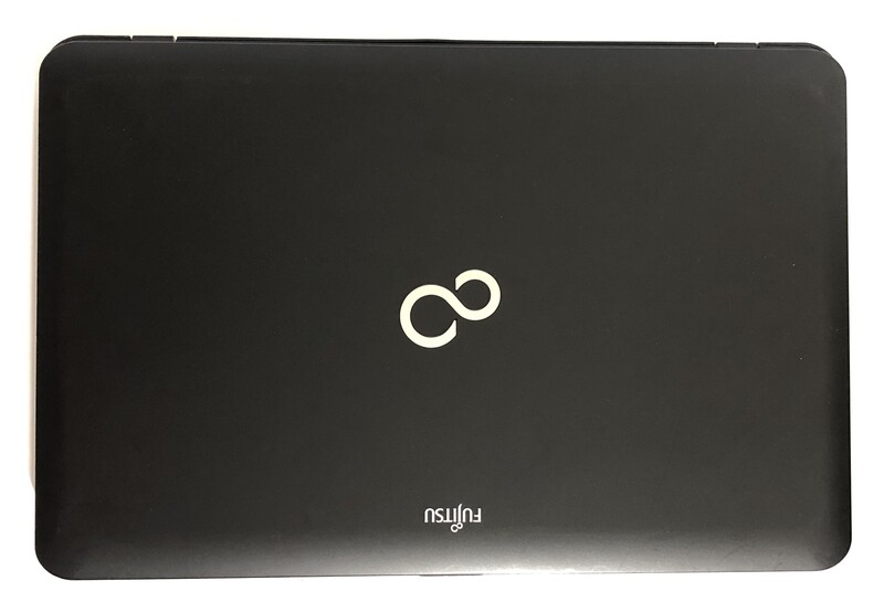 Ноутбук Fujitsu Lifebook A512 / 15.6" (1366х768) / i3-3110M / 8GB / 320GB HDD / Win10Pro - Б/у