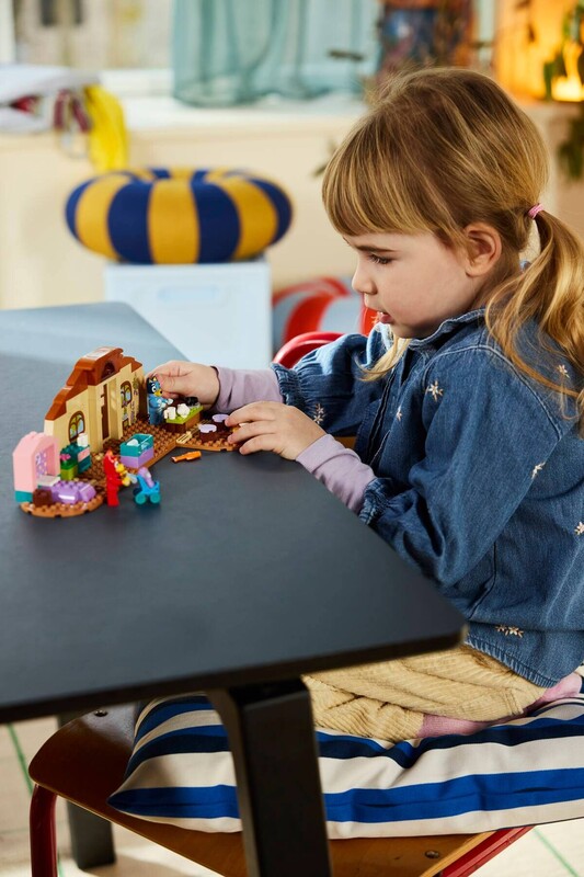 Конструктор LEGO Bluey Школа з Расті та Блуї (11221)