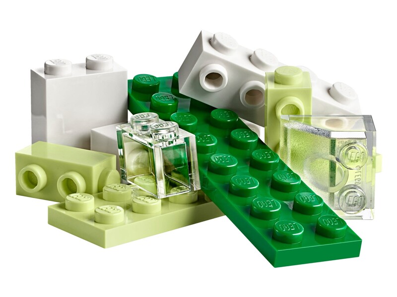 Конструктор LEGO Classic Чемодан для творчества (10713)