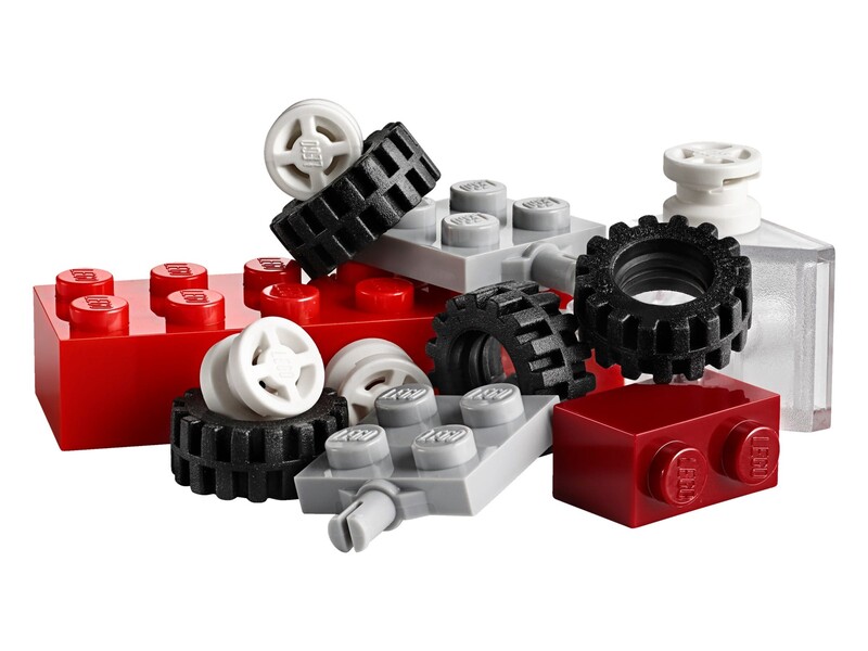 Конструктор LEGO Classic Чемодан для творчества (10713)