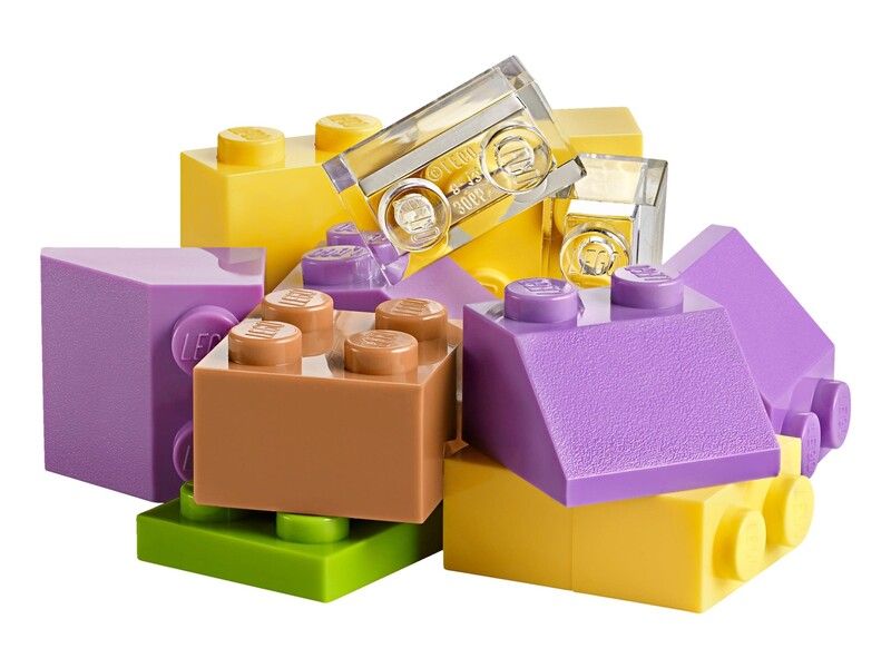 Конструктор LEGO Classic Чемодан для творчества (10713)