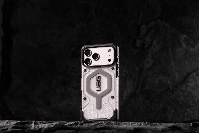 Чохол-накладка Urban Armor Gear Pathfinder Clear MagSafe для Apple iPhone 17 Pro Ice/Silver (114551114333)