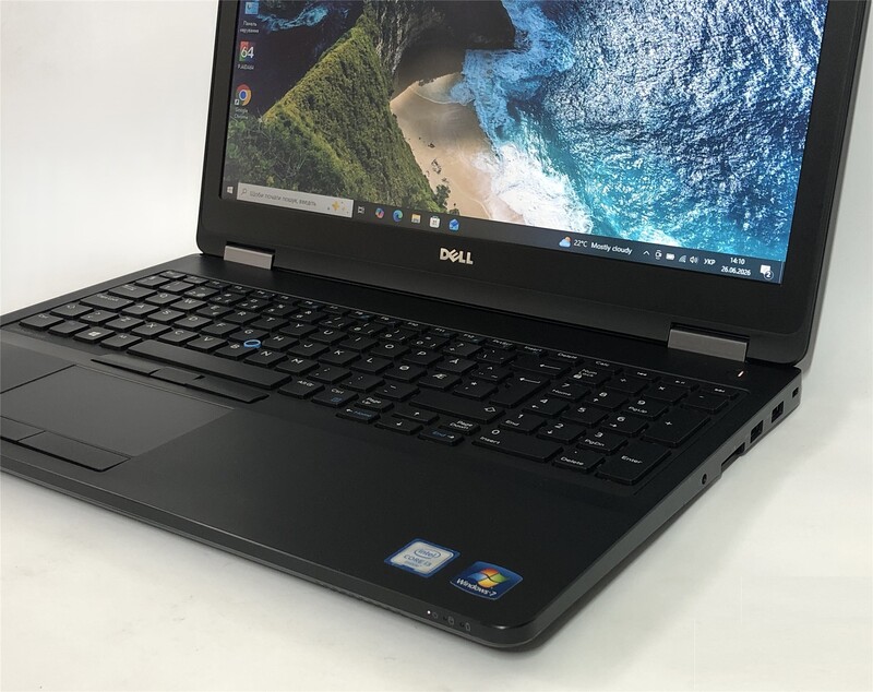 Ноутбук Dell Latitude E5570 / 15.6" (1366x768) / i3-6100U / 8GB / 128GB SSD / Win10Pro - Б/в