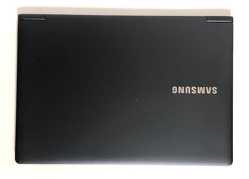 Ноутбук Samsung NP940X3G / 13.3" (3200x1800) IPS Touch / i5-4200U / 4GB / 128GB SSD / Win10Pro / Backlight - Б/в