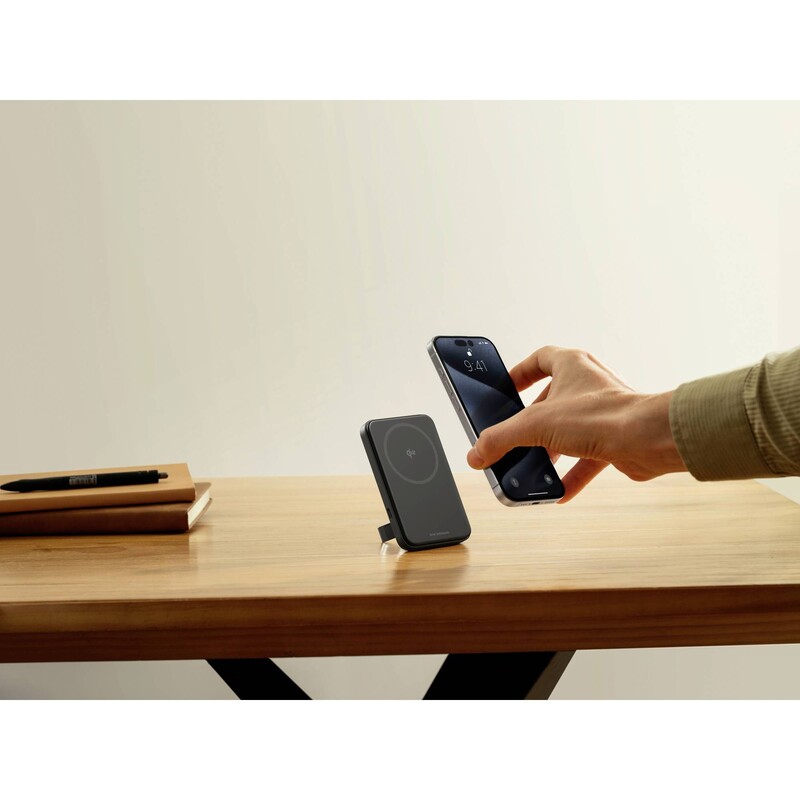 Універсальна мобільна батарея EcoFLow RAPID Magnetic 5000mAh 30W Black (EF-RAPID5000-B-EU)