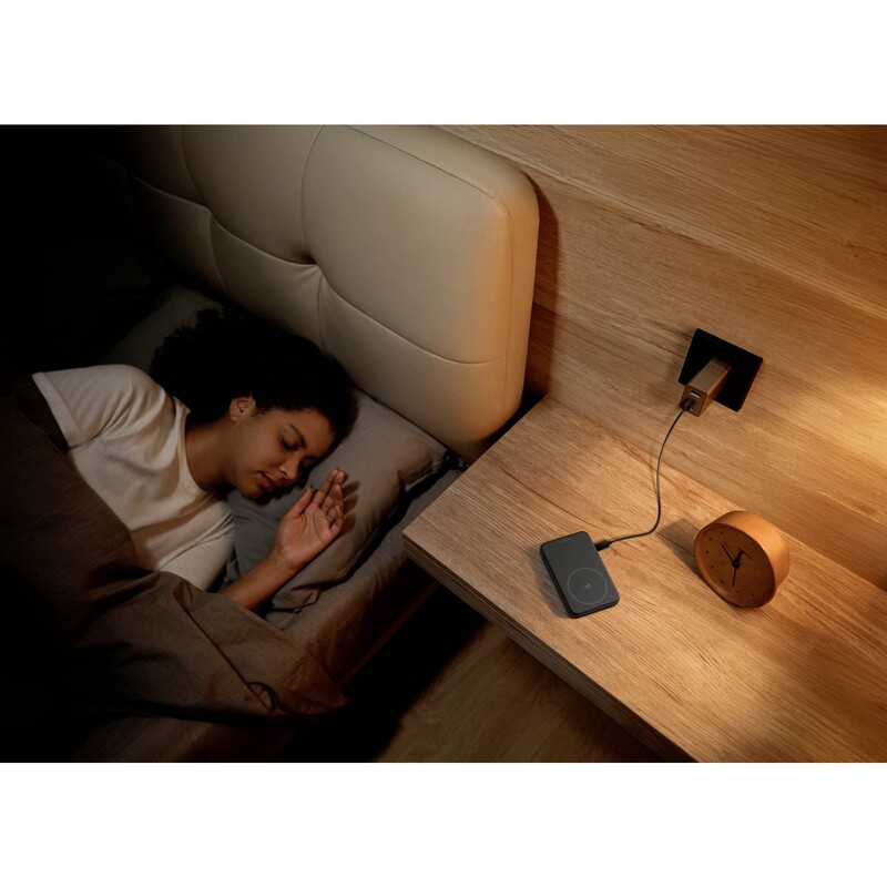 Універсальна мобільна батарея EcoFLow RAPID Magnetic 5000mAh 30W Black (EF-RAPID5000-B-EU)