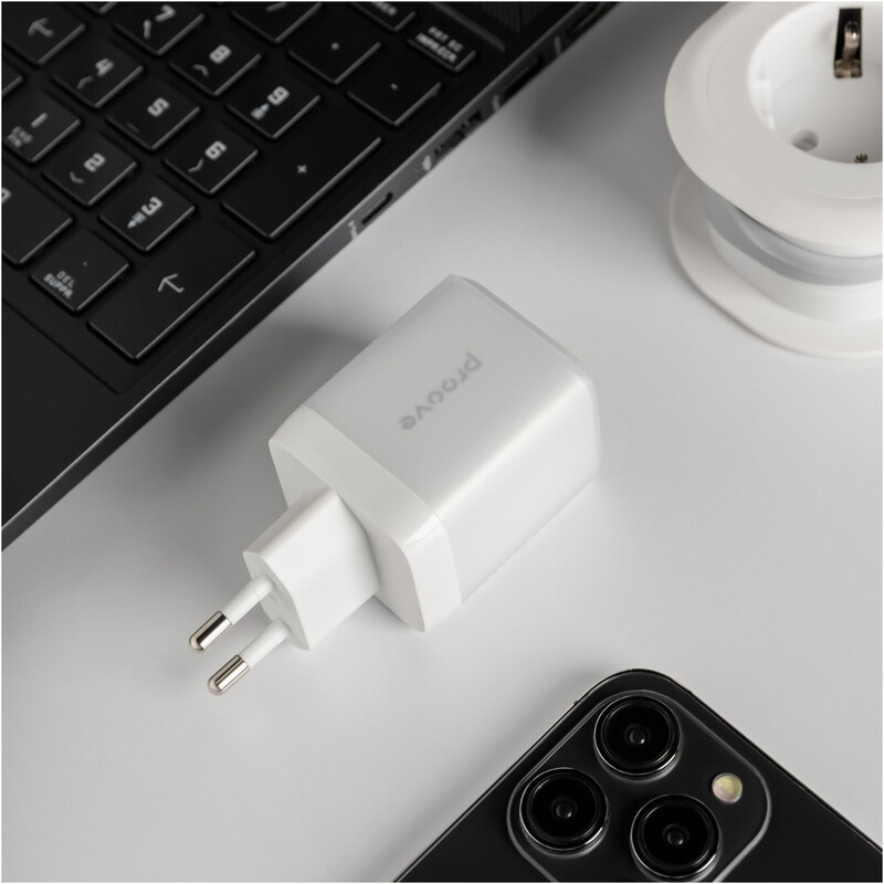 Мережевий зарядний пристрій Proove Pure GaN Max (2xUSB-C) 67W White (WCPU67022202)