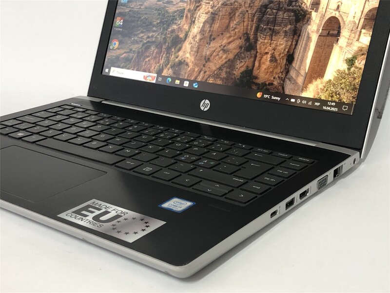 Ноутбук HP ProBook 430 G5 / 13.3" FullHD IPS / i3-8130U / 8GB / 128GB SSD / Win10Pro - Б/в