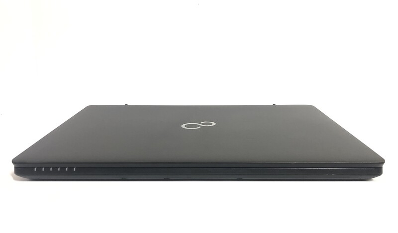 Ноутбук Fujitsu Lifebook A556 / 15.6" (1366х768) / i5-6200U / 8GB / 128GB SSD / Win10Pro - Б/у