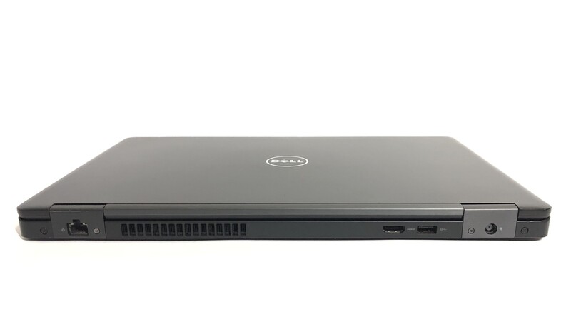 Ноутбук Dell Precision 3520 / 15.6" FullHD IPS / i5-7440HQ / 16GB / 256GB SSD / NVIDIA Quadro M620, 2GB / Win10Pro - Б/в