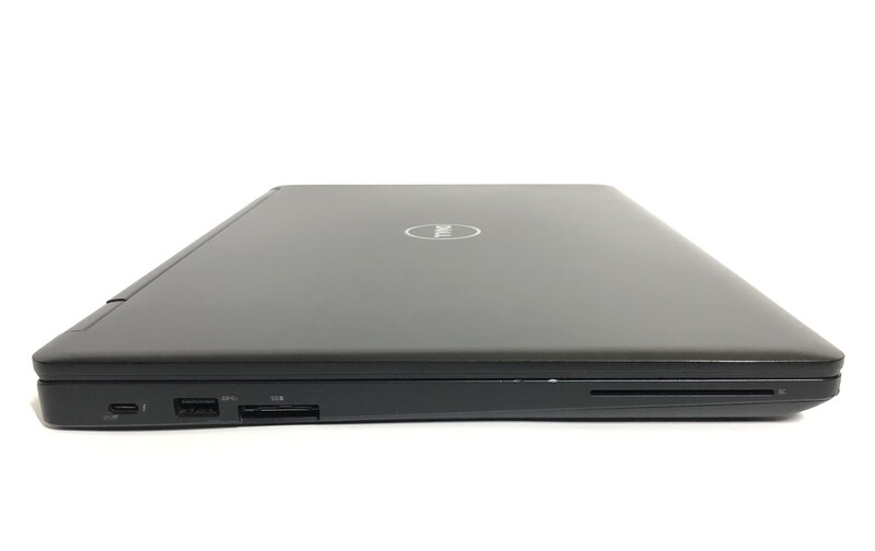 Ноутбук Dell Precision 3520 / 15.6" FullHD IPS / i5-7440HQ / 16GB / 256GB SSD / NVIDIA Quadro M620, 2GB / Win10Pro - Б/в