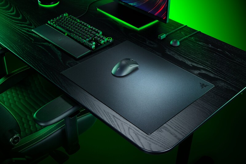 Ігрова поверхня Razer Atlas Pro Black (RZ02-05760100-R3M1)
