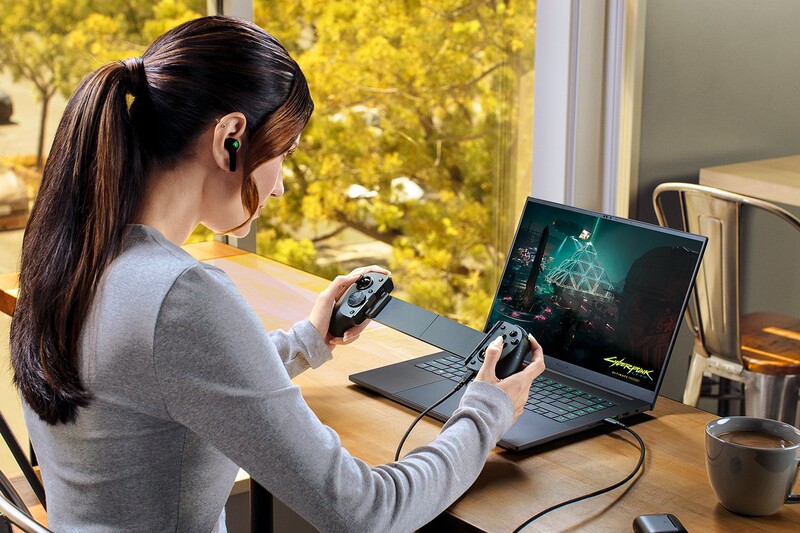 Геймпад Razer Kishi V3 Pro XL USB C Black (RZ06-05470100-R3M1)