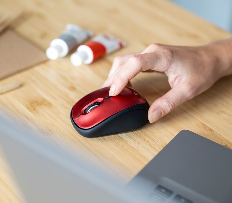 Мышь беспроводная Trust Yvi+ Silent Eco Red (24550)
